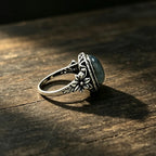 Ring in antieke stijl met labradoriet 