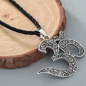 Pendentif Om Symbole Bouddhisme argent