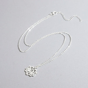 Collier Pendentif Fleur de Lotus Femme argent