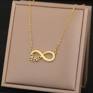 Collier Symbole Infini Pendentif Femme Petits Coeurs or