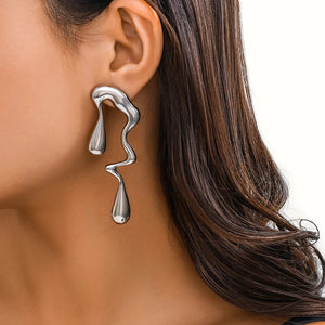 Boucles d'Oreilles Clou Goutte d'Eau Asymétrique argent