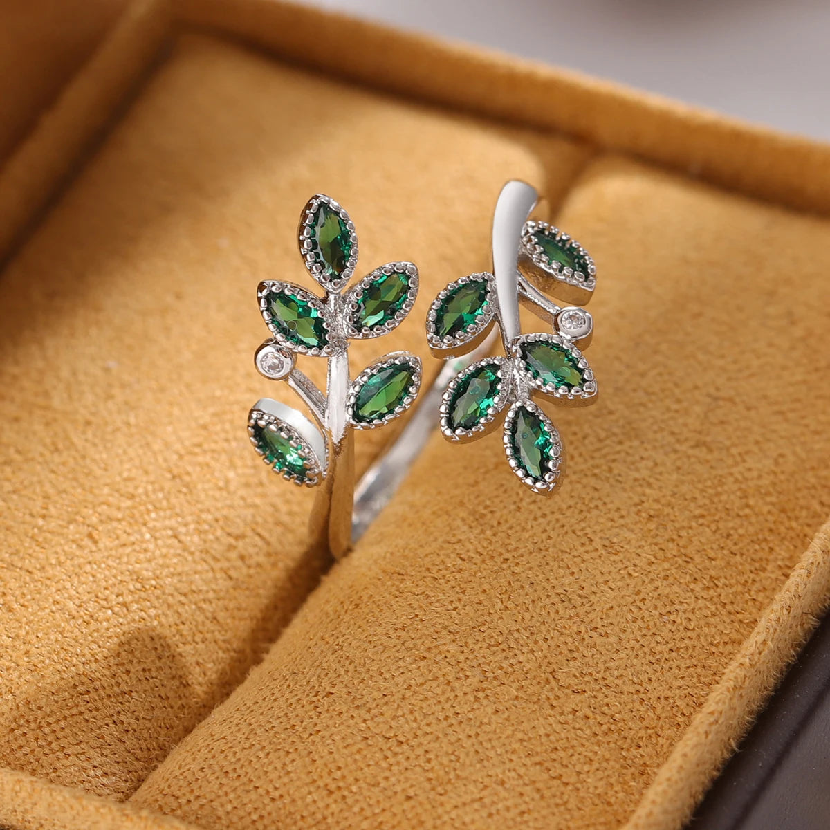 Bague avec Feuilles Vertes Automnales