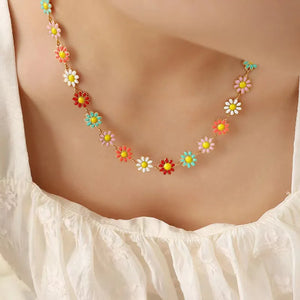 Collier Ras de Cou avec Pendentif Fleurs de Marguerite