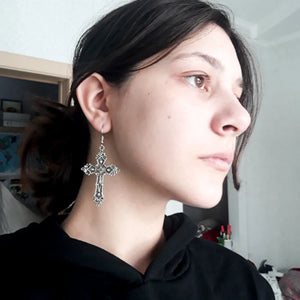 Boucles D'Oreilles Croix Style Gothique Femme style 1