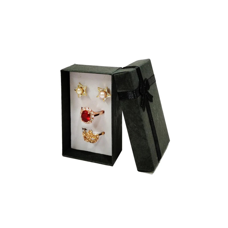 Doos voor 3 tot 4 sieraden 