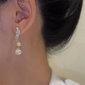 Boucles d'Oreilles Pendantes avec 2 Perles et Strass