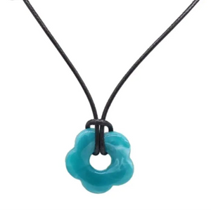 Collier avec Pendentif Fleur Style Romantique bleu foncé