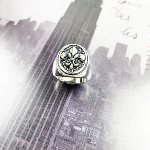 Bague Chevalière Fleur de Lys Argent