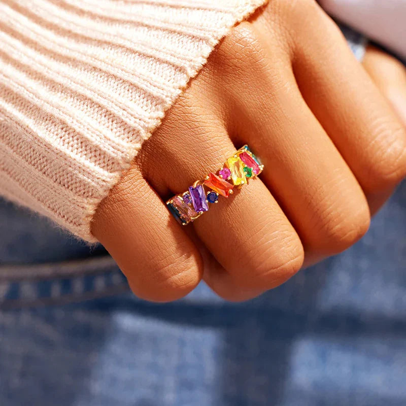 Geometrische regenboogring goud