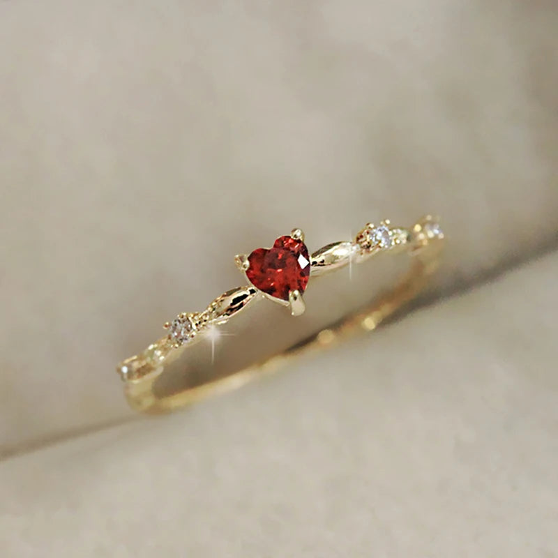 Bague avec Coeur Rouge et Zircon