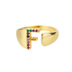 Brede gepersonaliseerde ring met regenbooginitiaal f