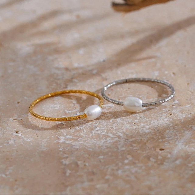 Ring met zoetwaterparel zilver