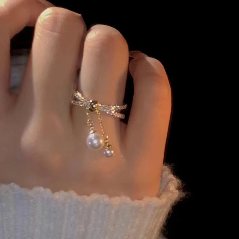 Ring met hangende parels