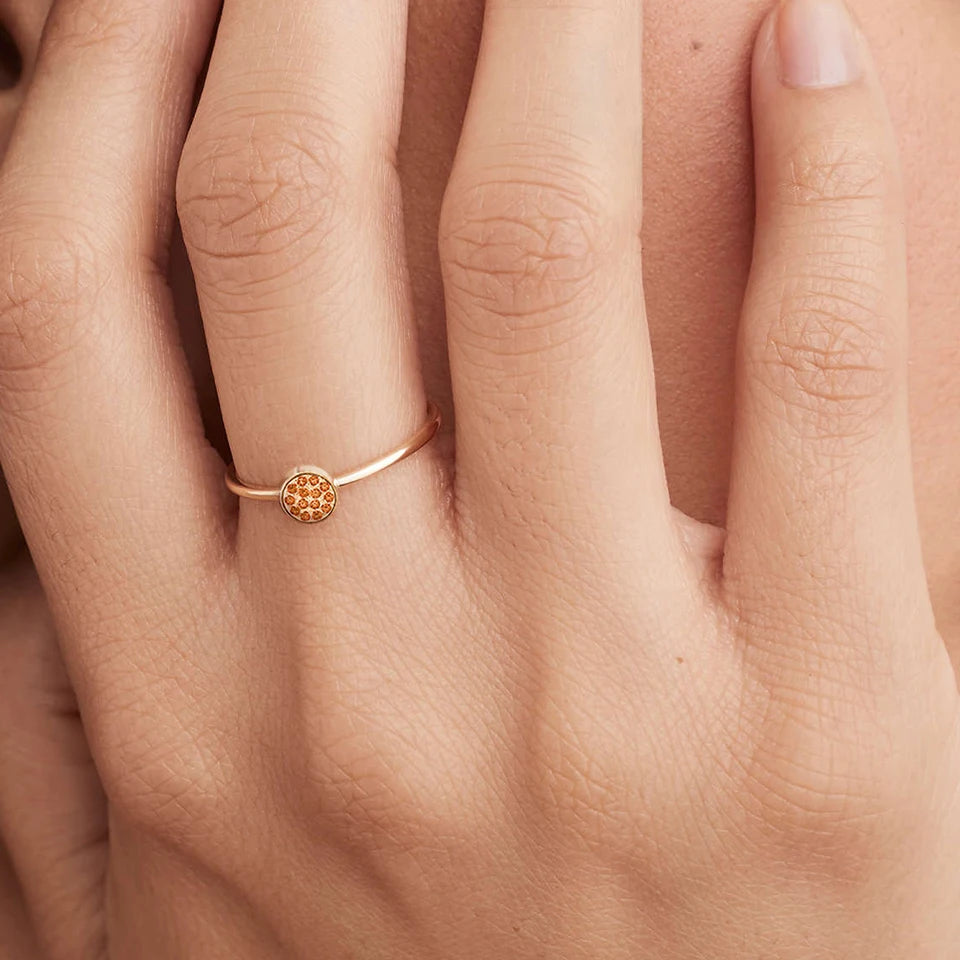 Ring met kleine ronde geboortestenen voor dames