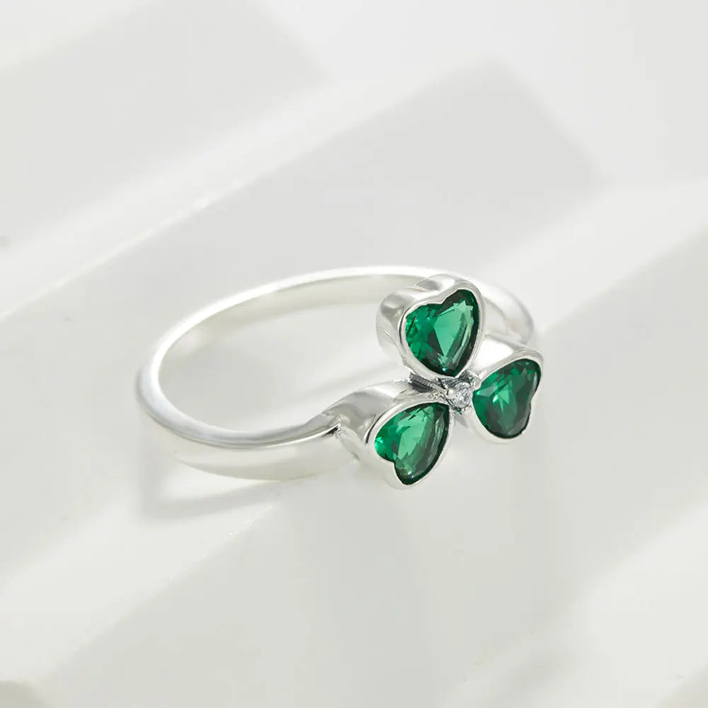 Bague avec Trèfle à 3 Feuilles en Zircon Vert