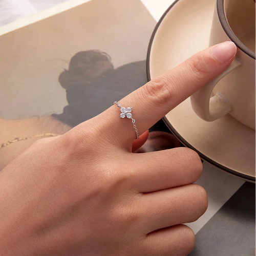 Bague avec Trèfle à 4 Feuilles en Zircon