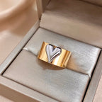 Hartvormige reliëfring zilver