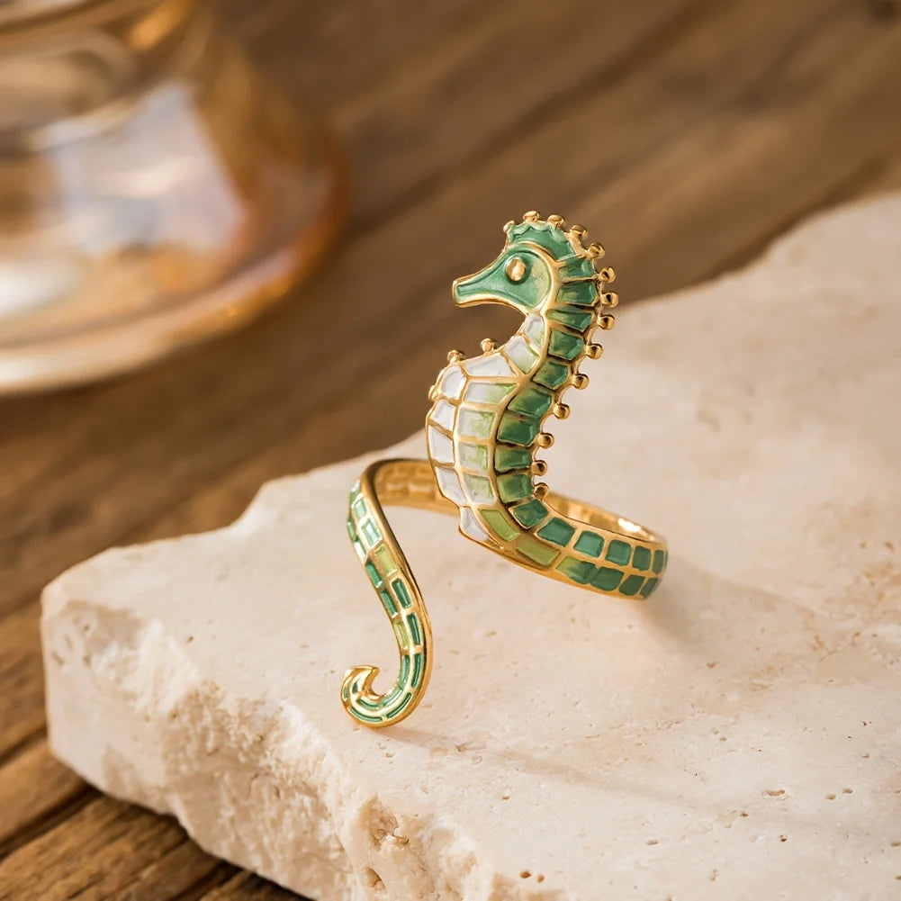 Groene zeepaardje schelp ring