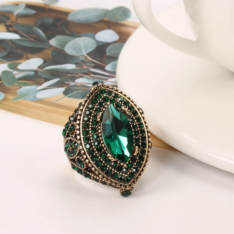 Bague avec Cristal Vert