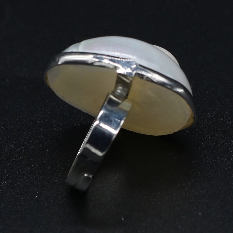 Bague en Nacre de Coquillages