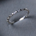 Fijne ring met sterren en fonkelende strass