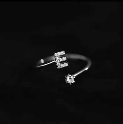 Initialenring voor dames e