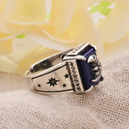 Brede gesculpteerde ring met halve maan in mystieke stijl