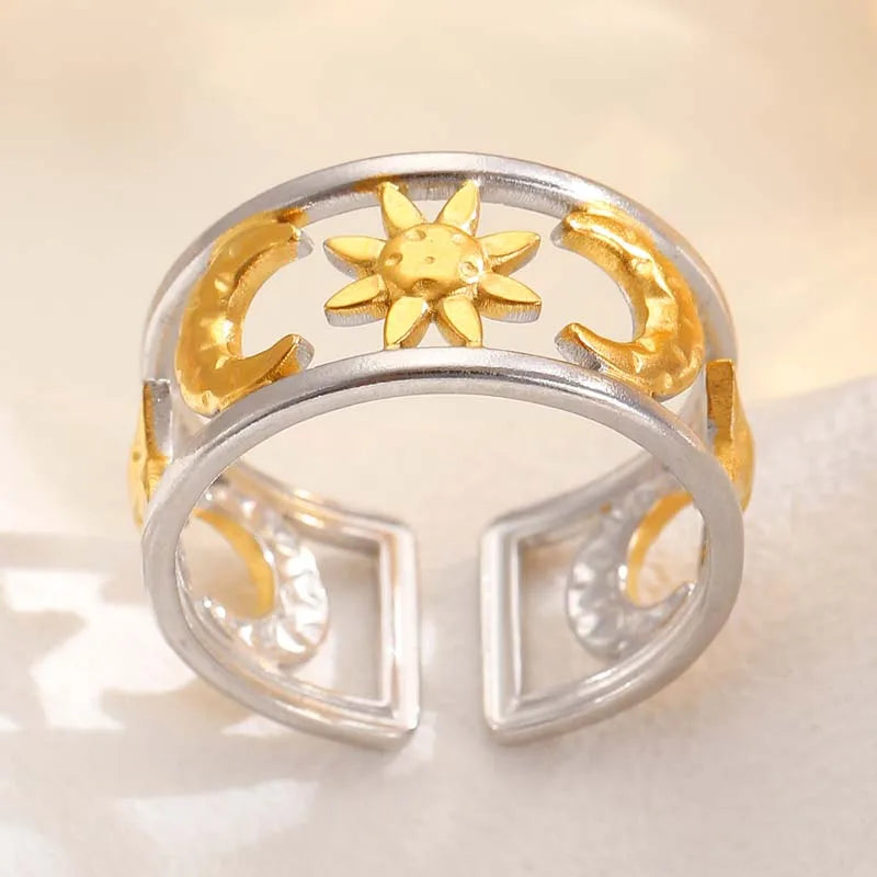 Brede ring met hemels zon- en maaneffect zilver