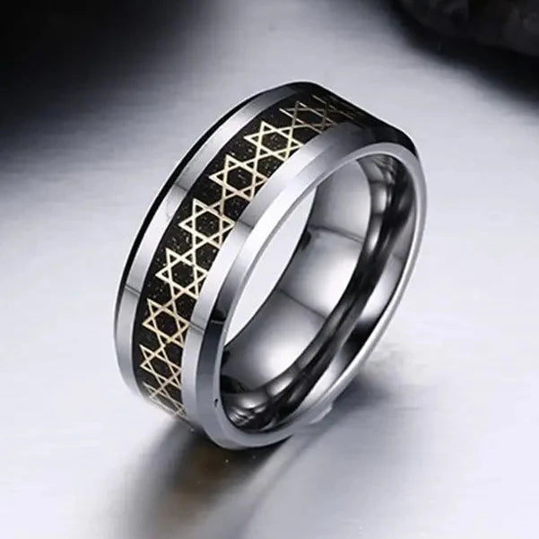 Brede herenring met <span data-glossary-id="etoiles-de-david">Davidsterren</span> joods symbool zwart