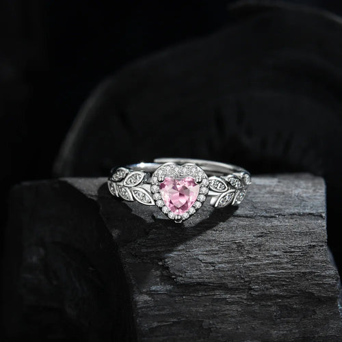 Ring met lauwerkrans en hart
