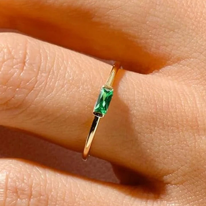 Minimalistische ring met rechthoekige geboortesteen voor vrouwen