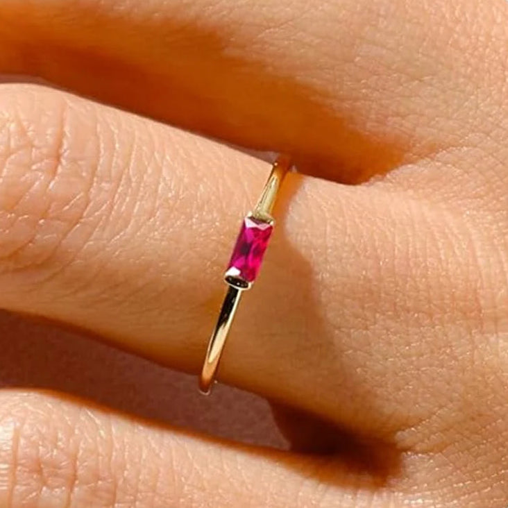 Minimalistische ring met rechthoekige geboortesteen voor vrouwen