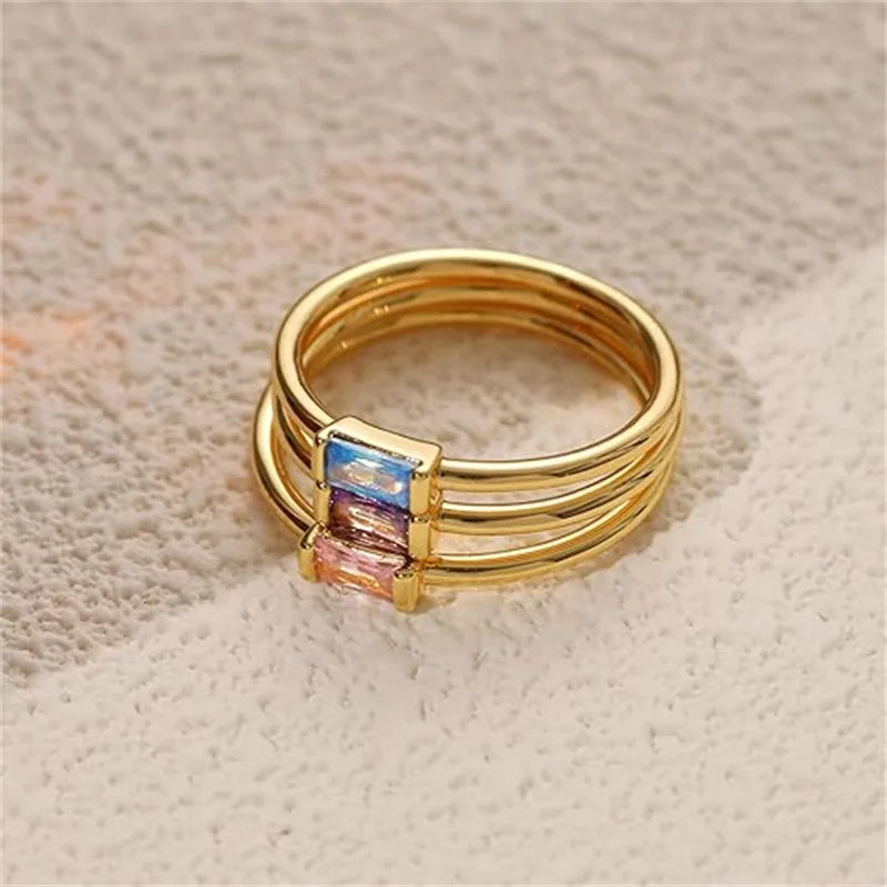 Minimalistische ring met rechthoekige geboortesteen voor vrouwen