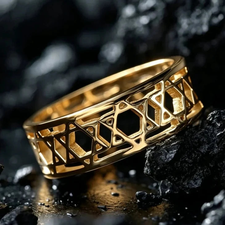 Damesring met symbolische joodse <span data-glossary-id="stars-of-david">Davidsterren</span> goud