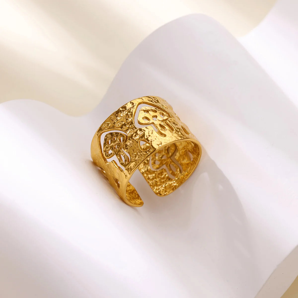 Bague Rétro avec Champignons or