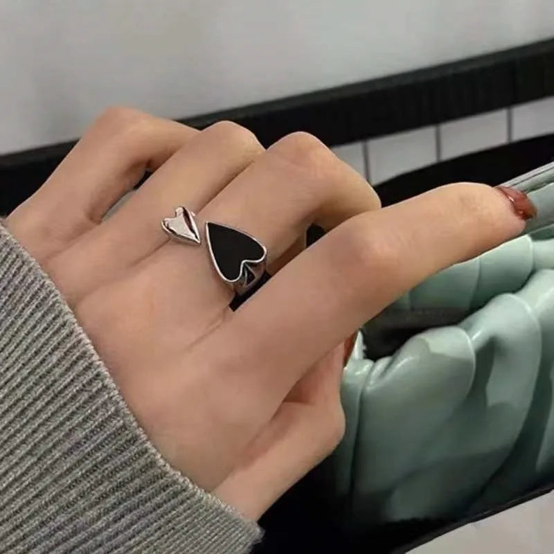 Bague Rétro avec Coeur Noir