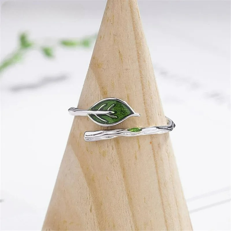 Bague Rétro avec Feuille d'Automne