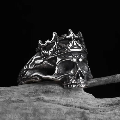 Ringen Doodshoofd Staal met kroon