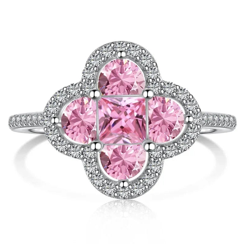 Lichtgevende klaverring met kristallen zilver en roze