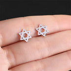 Oorbellen met de symbolische Joodse <span data-glossary-id="star_of_david">Davidster</span> zilver