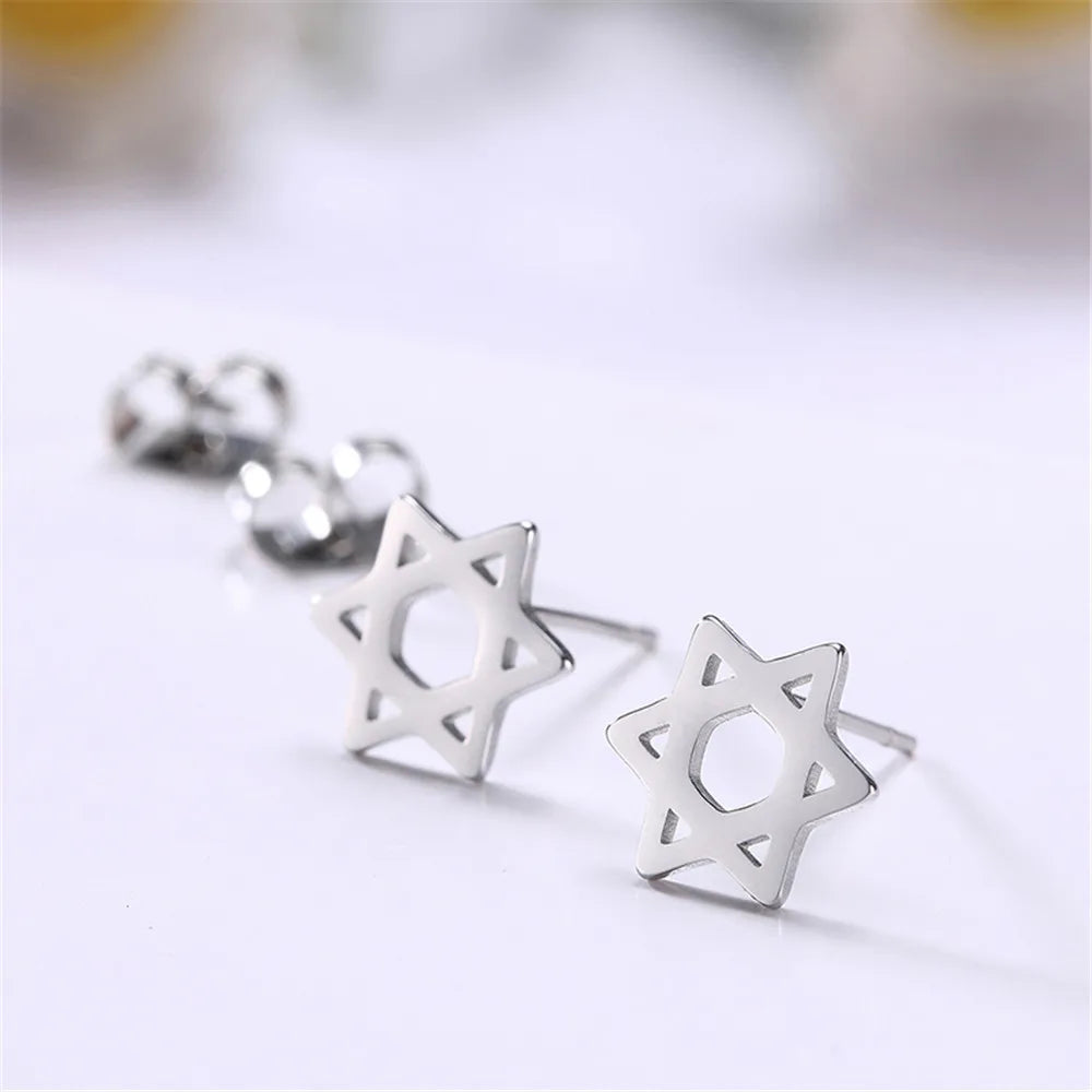 Oorbellen met de symbolische Joodse <span data-glossary-id="star_of_david">Davidster</span> zilver
