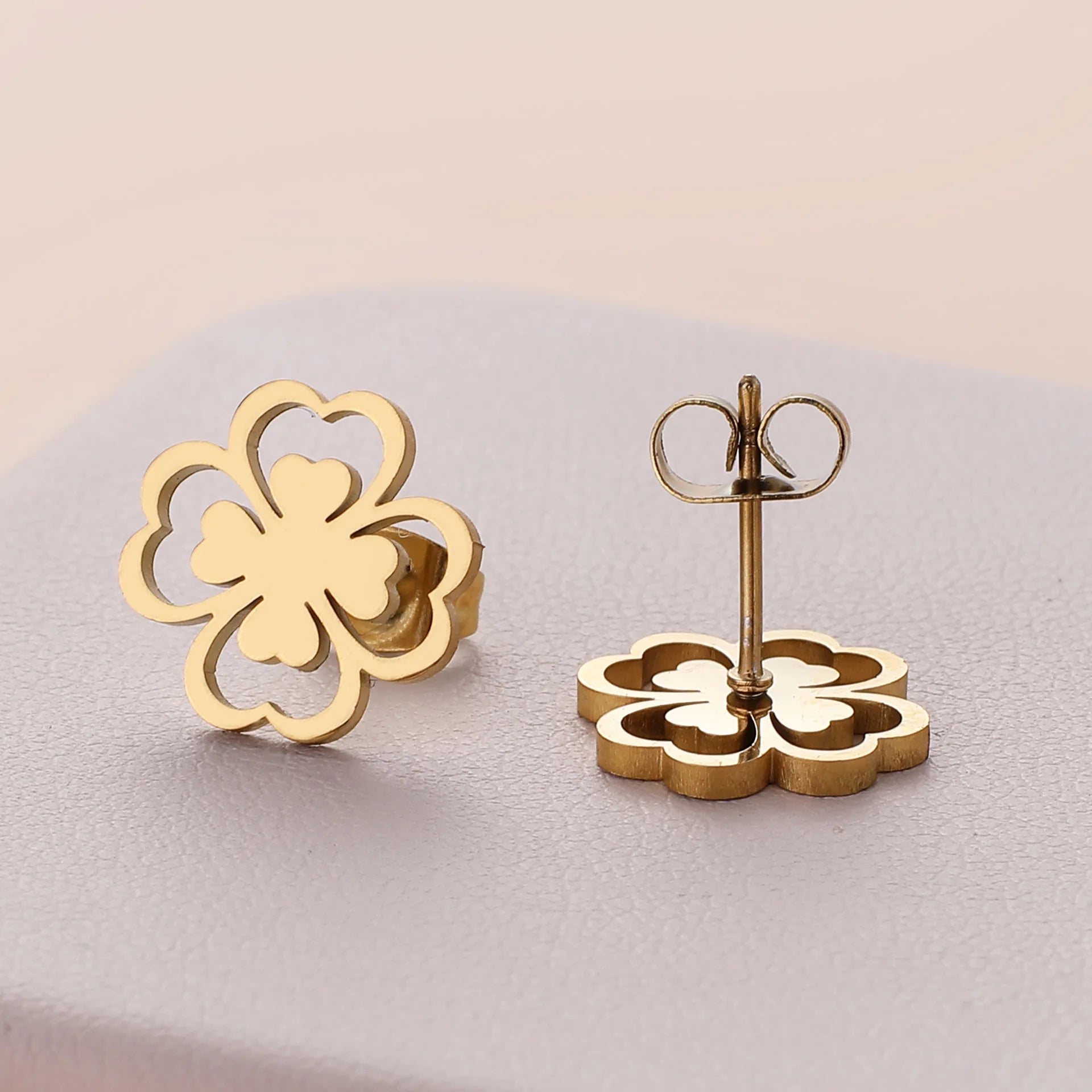 Boucles d'Oreilles Clou en Feuille de Trèfle à 4 Feuilles or