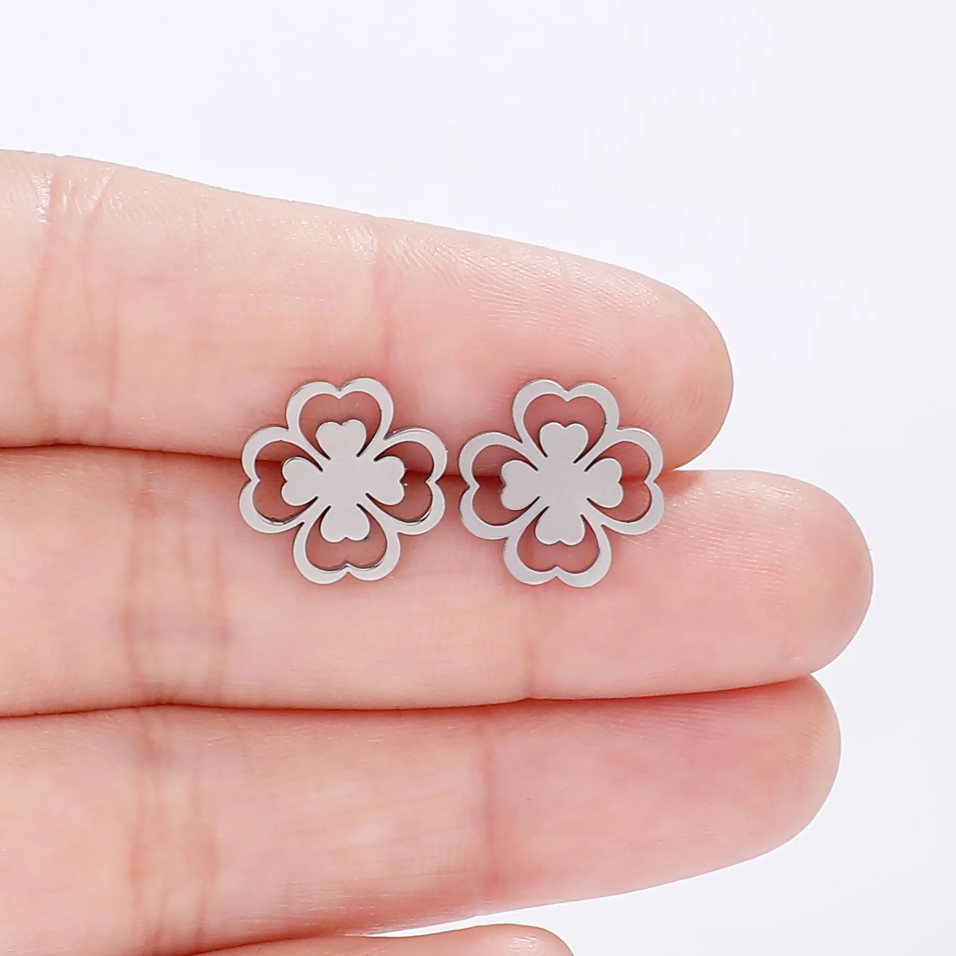 Boucles d'Oreilles Clou en Feuille de Trèfle à 4 Feuilles argent