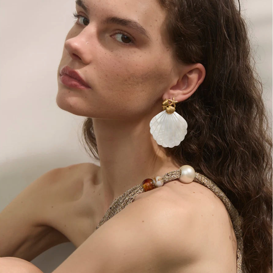 Boucles d'oreilles couleur nacre coquillage et étoile de mer