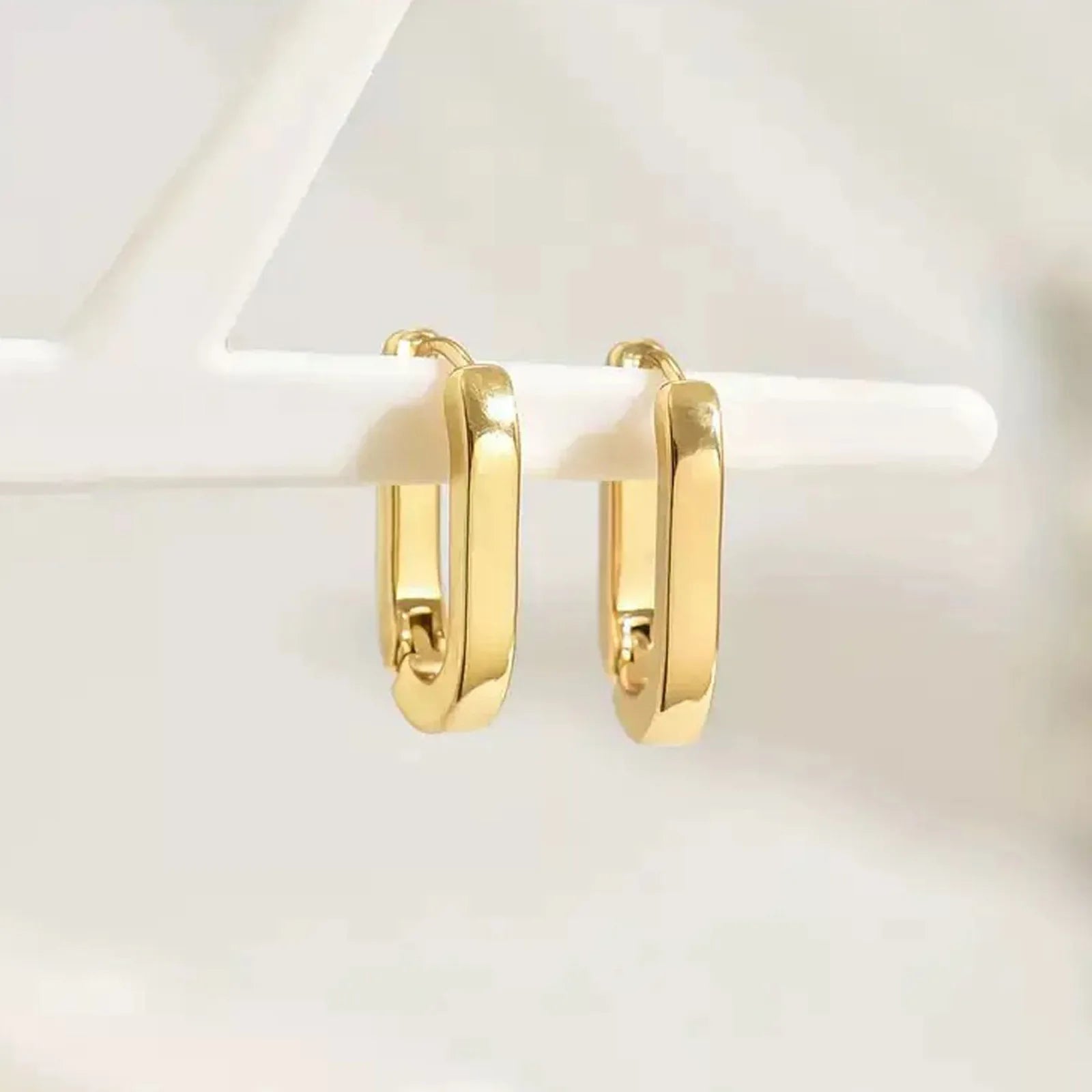 Boucles d'oreilles géométriques élégantes