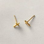 Mini kruis oorbellen goud