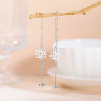 Boucles d'Oreilles Pendantes avec Fine Fleur de Lotus argent