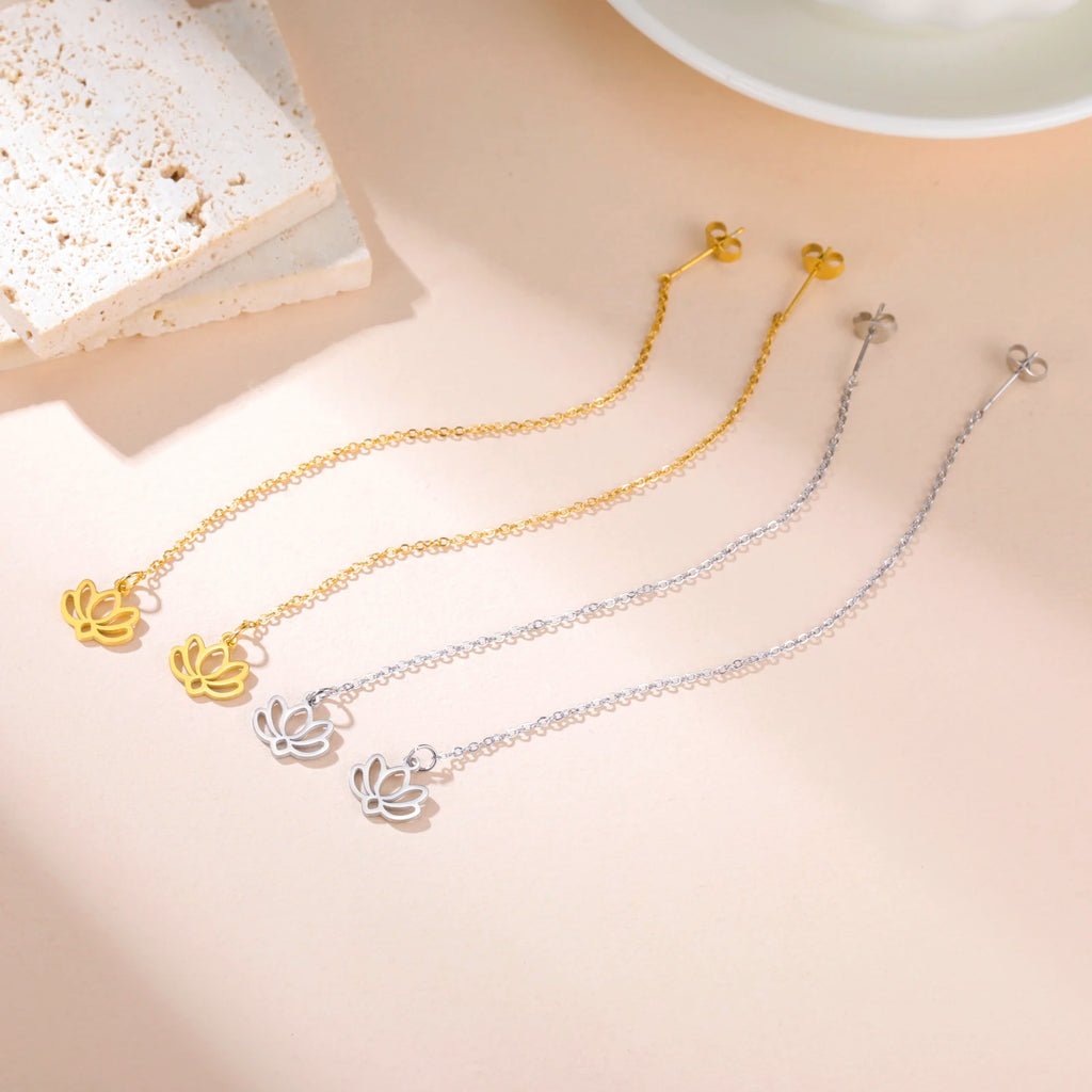 Boucles d'Oreilles Pendantes avec Fine Fleur de Lotus 