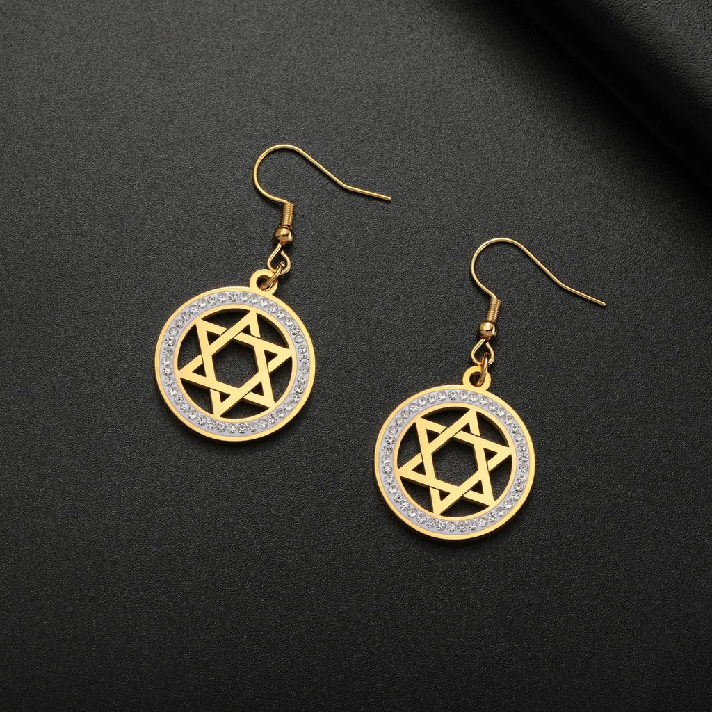 Oorbellen met hanger met de <span data-glossary-id="star-of-david">Davidster</span> en symbolische joodse strass in goud