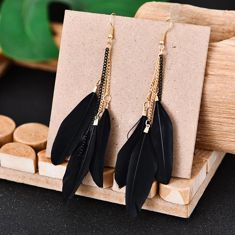 Boucles d'Oreilles Pendantes avec Plumes Colorées 2